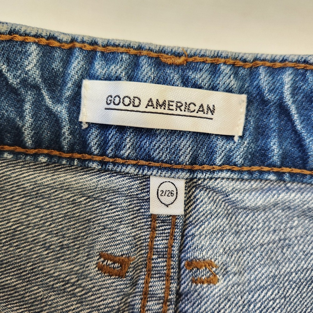 Good American Bombshell Short Blue Distressed Denim Cut Off Shorts Size 2/26 - Picture 3 of 9